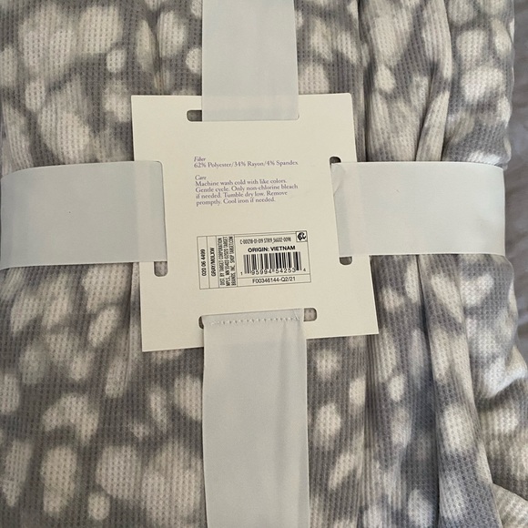 Stars Above Leopard Print Gray Thermal Pajama Set - Picture 3 of 3